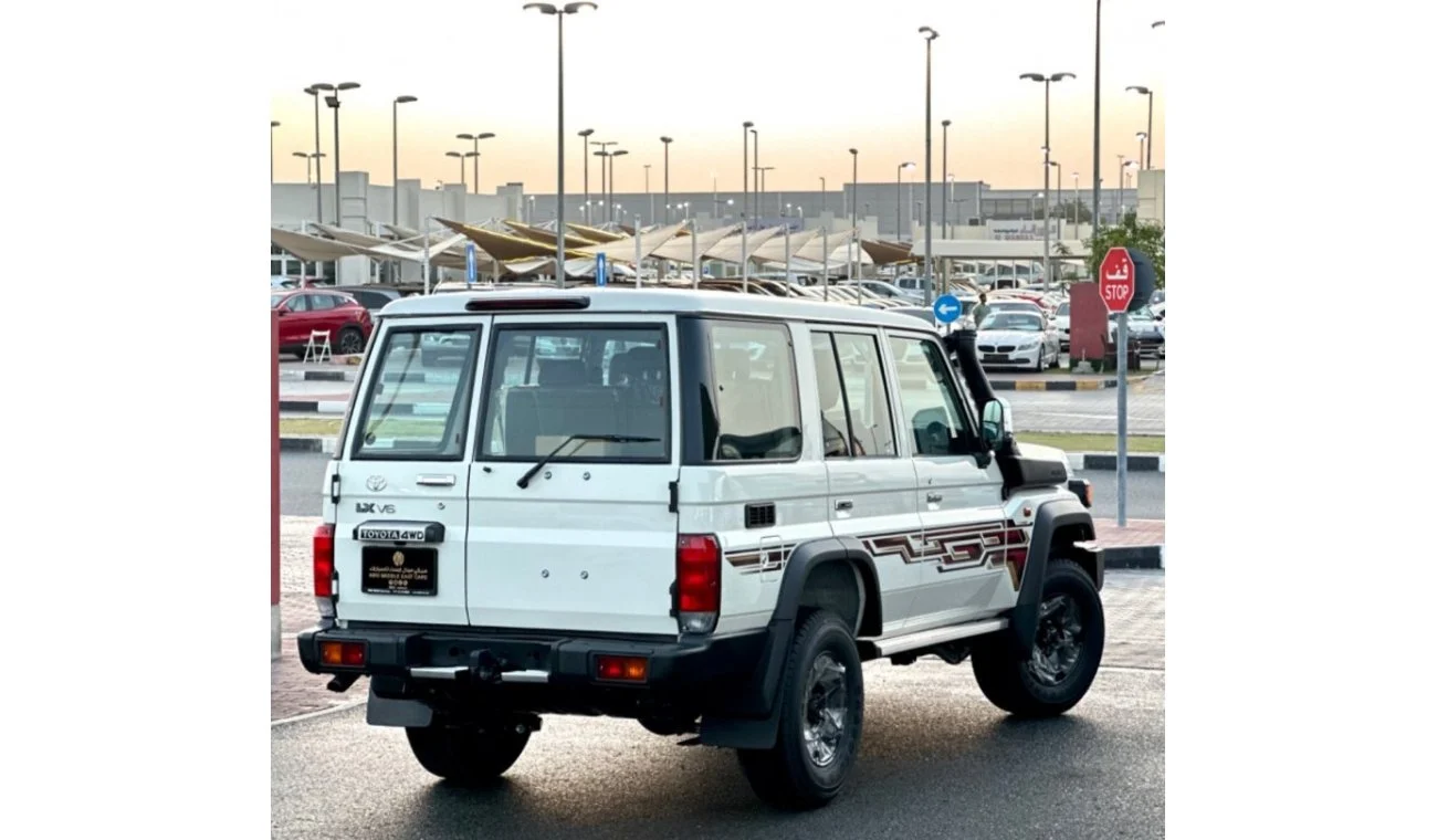 Toyota Land Cruiser Hard Top 76 2024