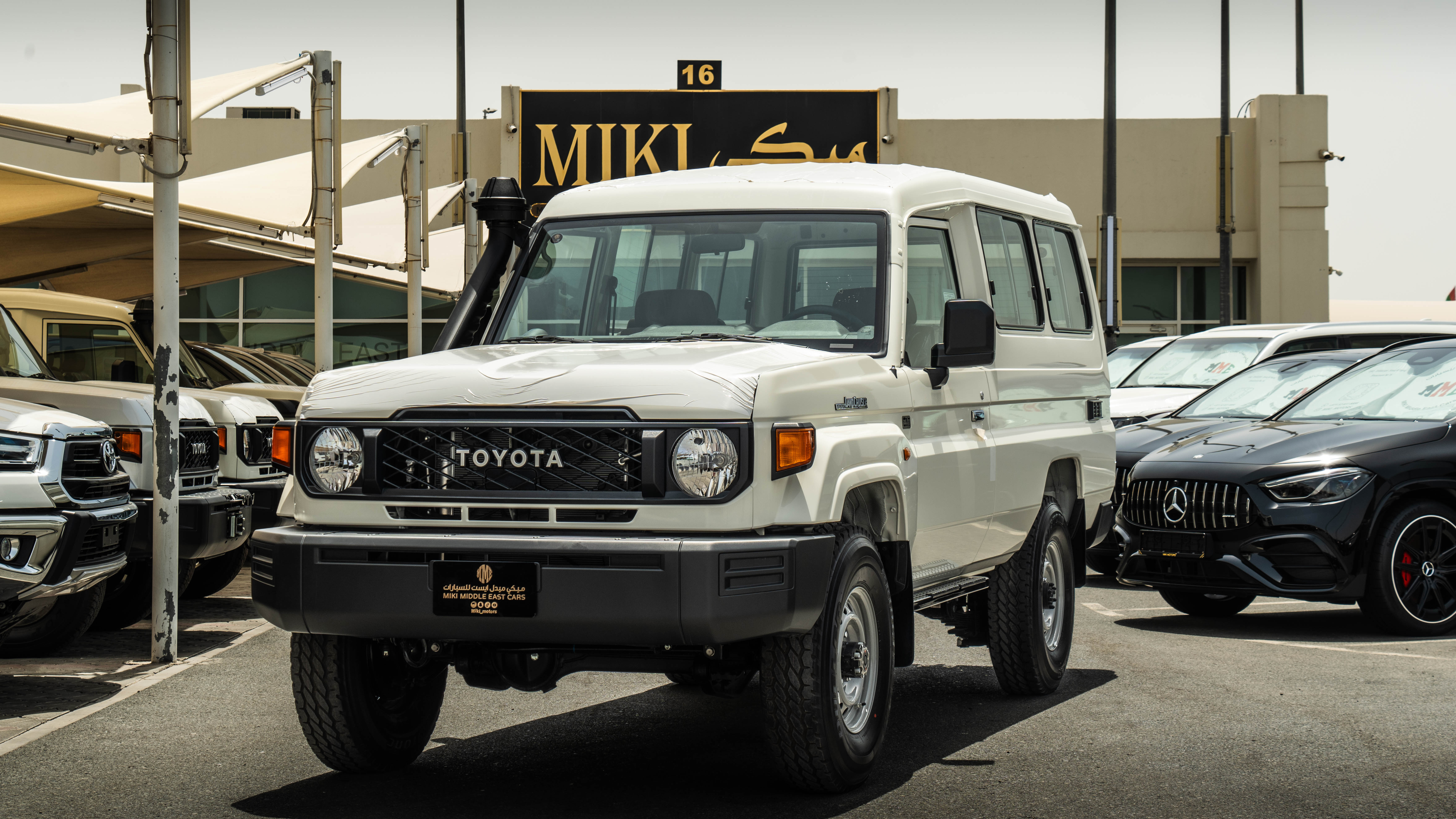 Toyota Land Cruiser Hard Top 2025